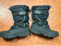 Icefields winter boots. Size 3