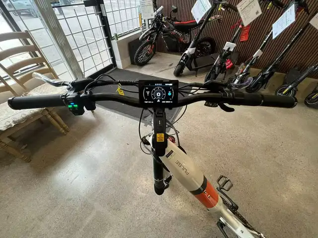Showroom Demo EMMO Pulse Pro-Ivory Orange | Demo sale $300 OFF!! in eBike in City of Toronto - Image 4