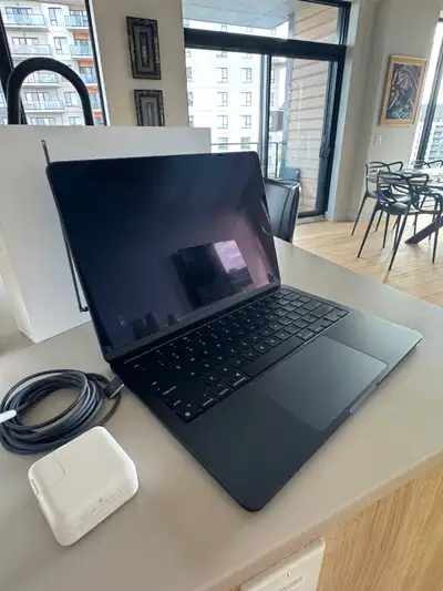 Apple Macbook Air 13.6’’ (M2, 2022), View more