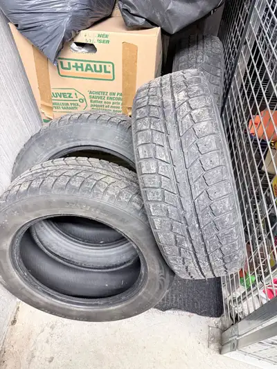 There good for 1 season 205/60r/16 Pick up in West Island DDO Have to be gone by August 30 Final off...