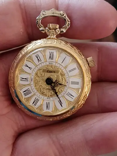 ANTIQUITÉ SUPERBE MONTRE DE POCHE ESSEX 17 JEWELS SWISS MADE, View more