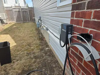 This Grizzl-E EV charger is a reliable Level 2 charging station, delivering up to 40 amps for faster...