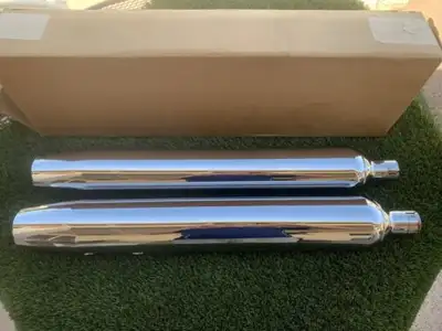 Brand new Harley Davidson Touring, stock CVO mufflers (Left and Right). harflt 1584/1688 65538-09 Br...