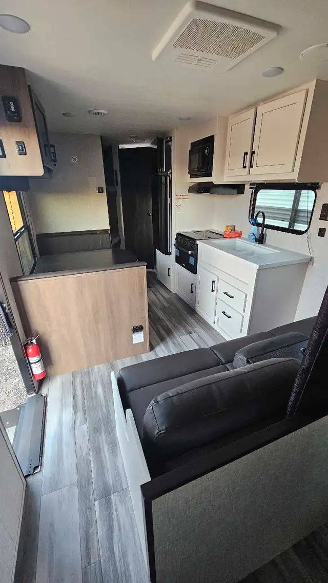 2024 JayFlight Jayco in Fishing, Camping & Outdoors in Belleville - Image 10