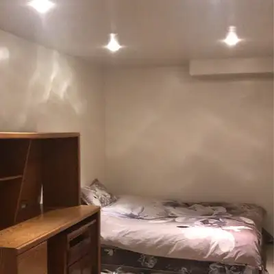 • $500 per week • $900 for the entire month of August Private Room for Rent – Near UTM / Credit Vall...