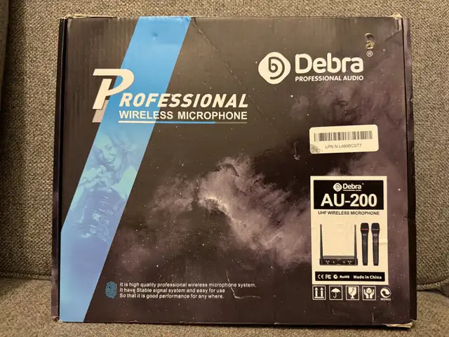 Debra AU-200 UHF Witeless dual Microphones in Pro Audio & Recording Equipment in City of Toronto - Image 3