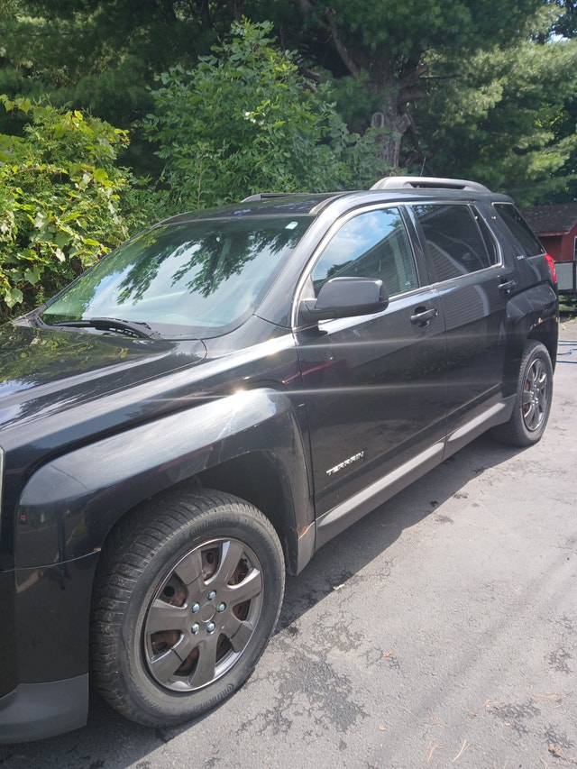GMC Terrain 2012 — photo 2