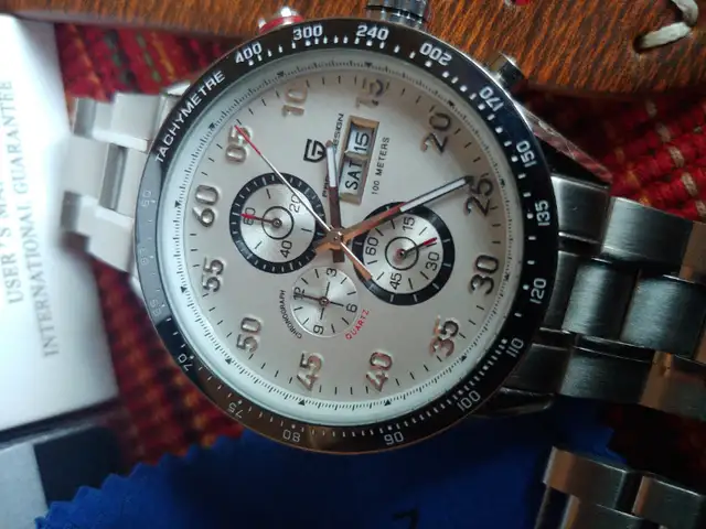Montre Chronographe * 44mm * Chronograph Watch in Jewellery & Watches in City of Montréal - Image 4