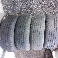 4 pneus d'été de 18 pouces et 2 pneus d'hiver de 16 pouces