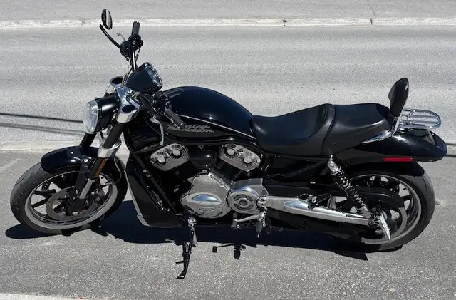 2007 Harley-Davidson VRSCR Street Rod V-Rod in Street, Cruisers & Choppers in Trenton - Image 4