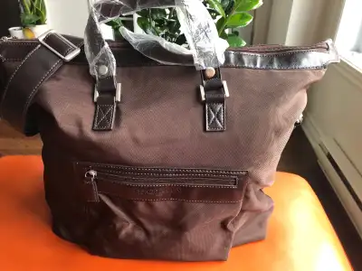 Sac voyage neuf, View more