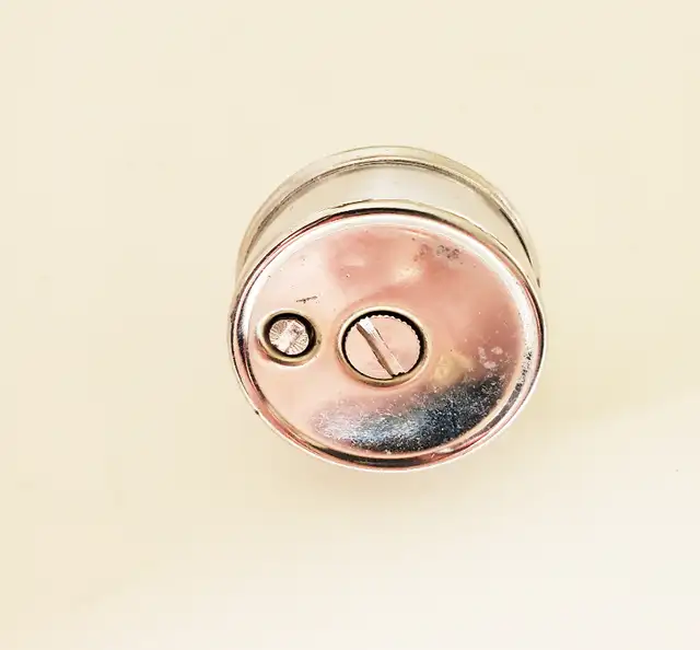 Chrome Table Top Lighter Insert (Fort Erie) in Arts & Collectibles in St. Catharines - Image 5