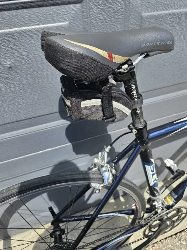 Trek 1500 SLR road bike  in Road in City of Toronto - Image 11