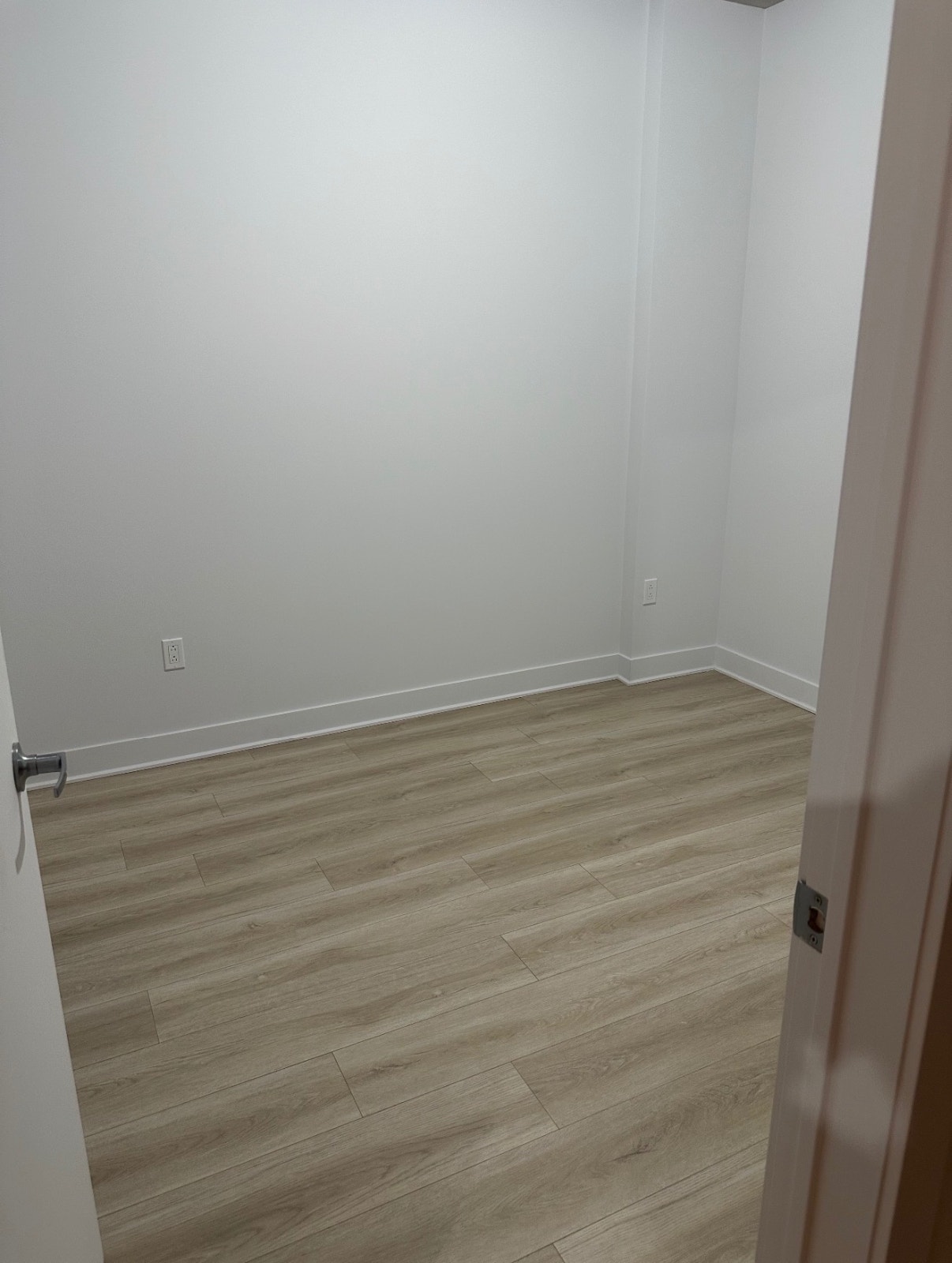 CONDO 3 ½ NEUF À LOUER DISPONIBLE DÈS SEPTEMBRE ! 1600$/mois — photo 3