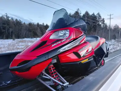 2007 Arctic Cat Z1 1100 non turbo 4-stroke 7150km (4450miles) Electric start Reverse New battery New...