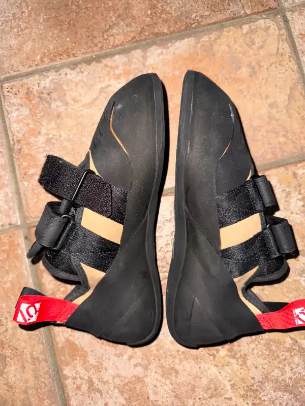 Five Ten Climbing Shoes NIAD VCS in Other in Ottawa - Image 5