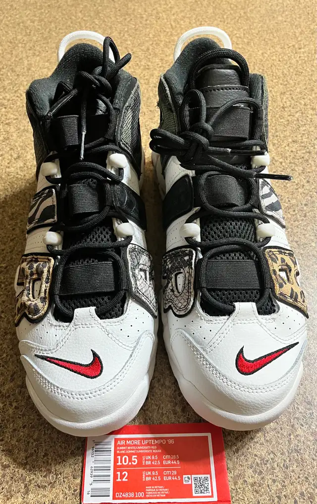 Nike Air More Uptempo size 10.5 in Men's Shoes in City of Toronto - Image 3
