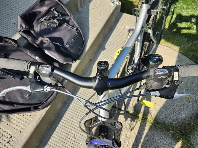 *STOLEN* GIANT Yukon 2XL in Mountain in Edmonton - Image 7