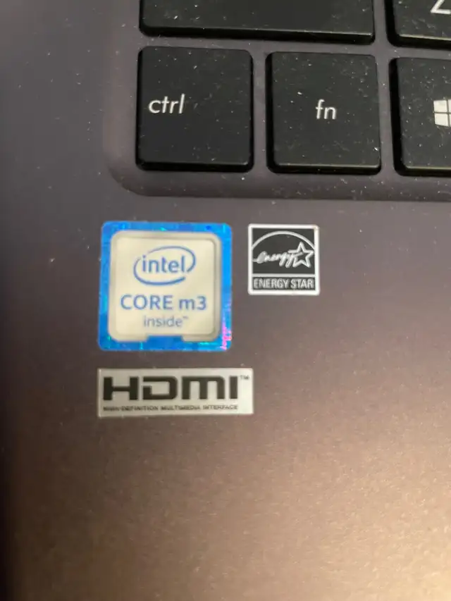 ASUS laptop404850839106375682