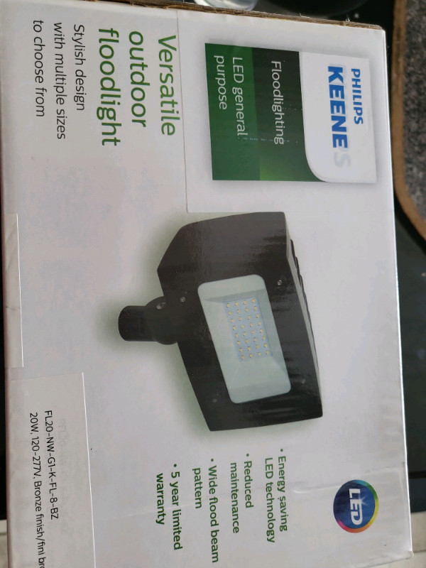 NEW IN BOX Phillips led floodlight  outdoor lighting  in Outdoor Lighting in Mississauga / Peel Region