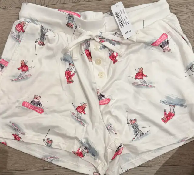 BNWT La Vie en Rose “Après Ski” Pajama Set – Women’s in Women's - Other in Markham / York Region - Image 6