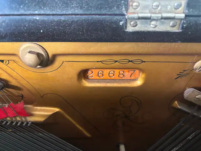 Free 1913 Antique Upright Piano by Mason & Risch Ltd. in Pianos & Keyboards in City of Toronto - Image 3