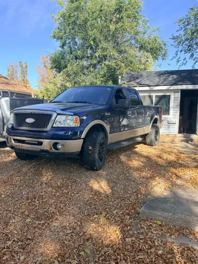 This is a used 2007 Ford F-150, ready to tackle any job or adventure with its robust design. While i...