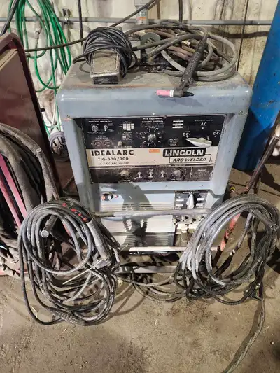 Lincoln Arc welder , View more