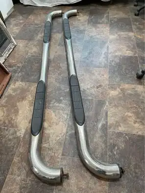 Side Step bar•Running Board (Chrome). Ford F-Series/4x4 Crew Cab From a Ford 2006 F series 4x4 Small...