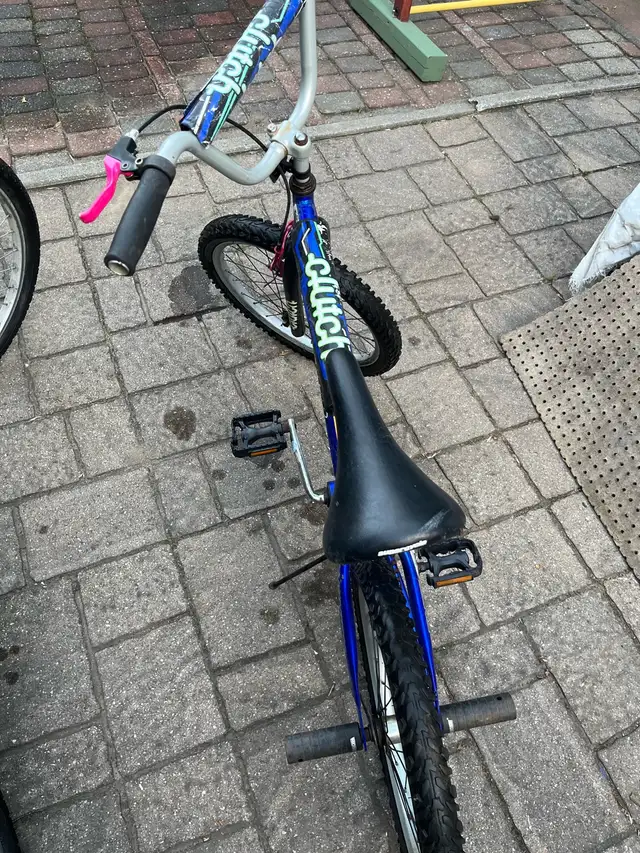 vélos adulte et autre pour enfant, in Cruiser, Commuter & Hybrid in Laval / North Shore - Image 10