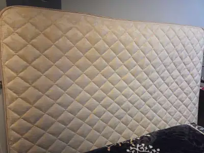 matelat queen et sommier, View more