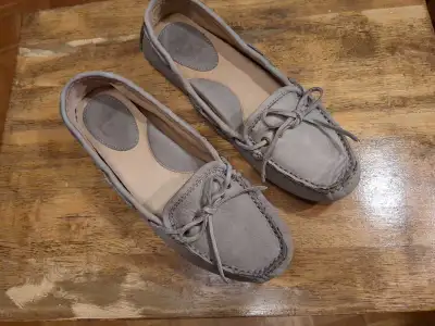 Women's Frye Loafers Moccasins Slip-on Shoes - Size 8.5, View more