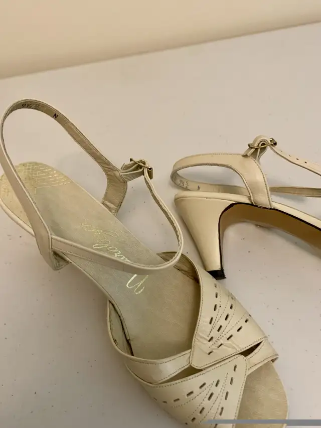 Womens Shoes in Women's - Shoes in Edmonton - Image 5