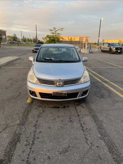 Runs and drives perfect Engine and transmission perfect Hardly any rust (last image shows undercarri...