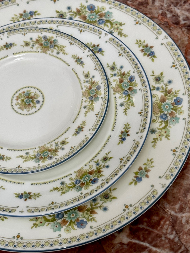 Wedgwood Petersham hand painted dishes  in Kitchen & Dining Wares in Hamilton - Image 2