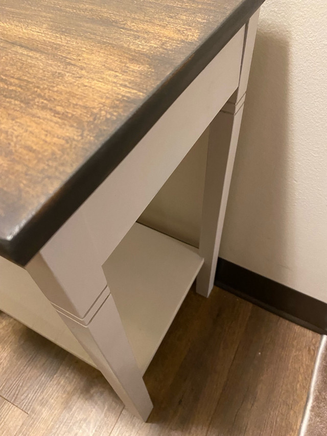 Side Table / Night Stand in Other Tables in St. Catharines - Image 3