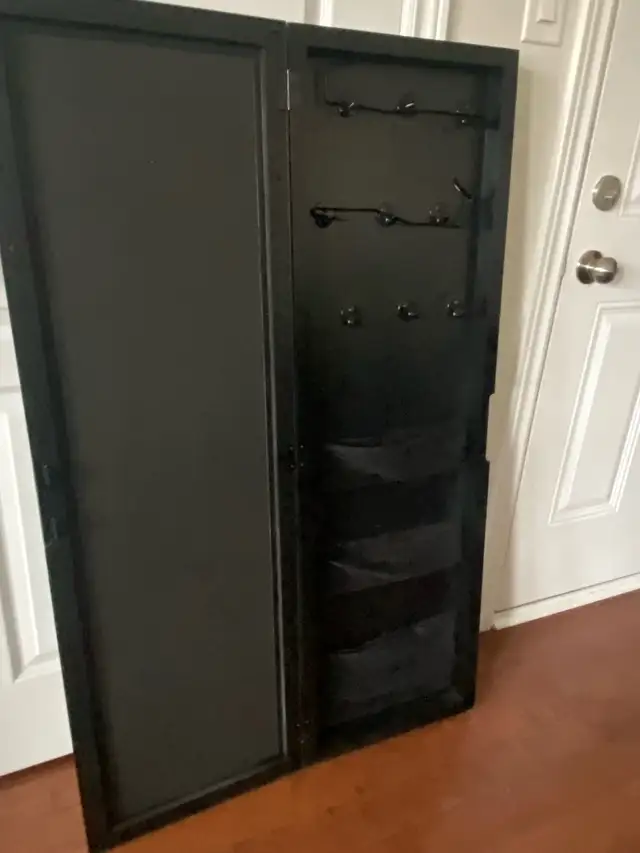 Make up mirror with storage64520004646273124