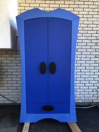 Mignonne armoire MAMMUT du IKEA pour enfant / for kids