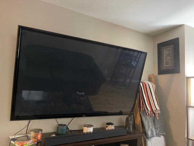 60” PLASMA TV *NOT A SMART TV* in General Electronics in Sudbury