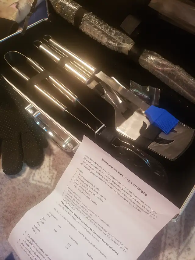 New 6 piece travel Barbecue Kit -  Utensils Kit retail $109 in BBQs & Outdoor Cooking in Regina - Image 6