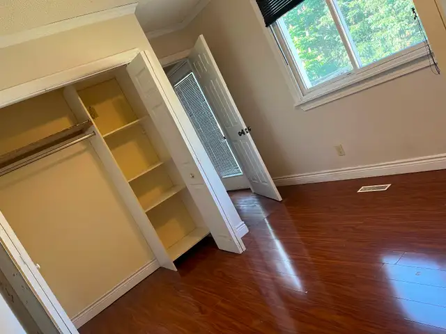 Private one bedroom on main floor in Long Term Rentals in Mississauga / Peel Region - Image 6