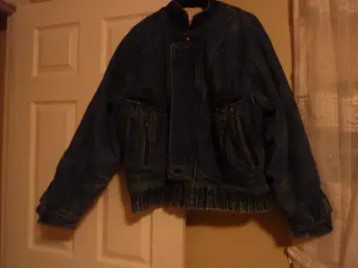 Manteau d'hiver pour homme, style jacket en jeans, très chaud, de marque Roberto sportwear Je demand...