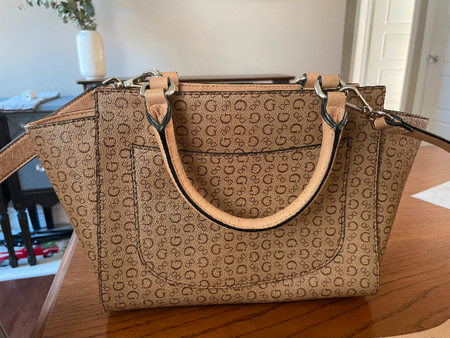 Beige Guess Purse in Women's - Bags & Wallets in Cambridge - Image 3