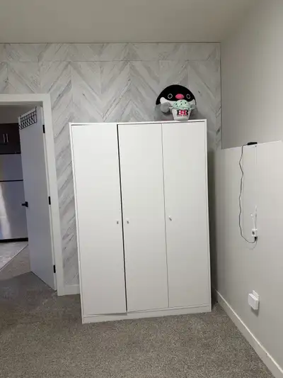 Room for rent only for girls $450, View more