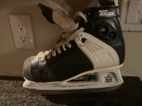 Hockey skates.  Size 8. Ccm  tacks. With super pump. Awesome 