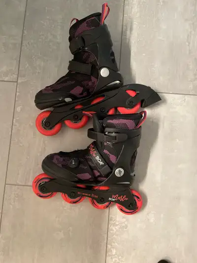 roller blades , Voir plus