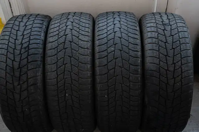 4 winter tires 205/60R16 (used) in Tires & Rims in City of Toronto - Image 2