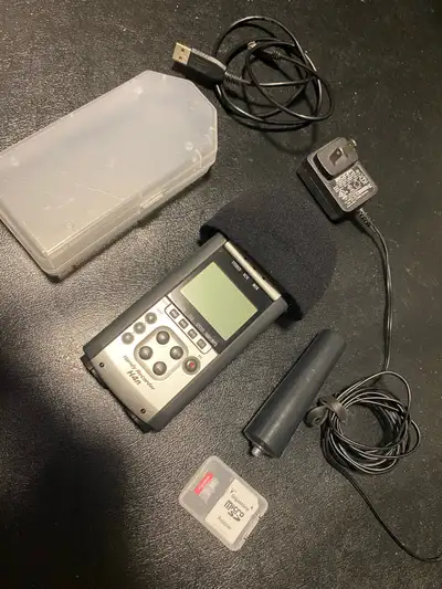 Zoom H4N Field Recorder 4 track audio w/ accessories, View more