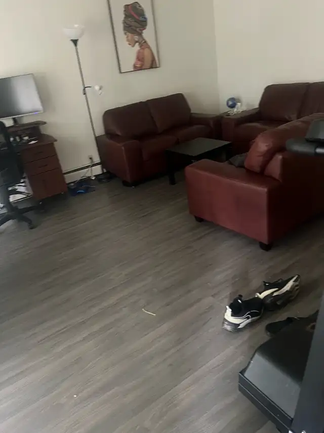 1 Bedroom Apartment in Long Term Rentals in Calgary - Image 3