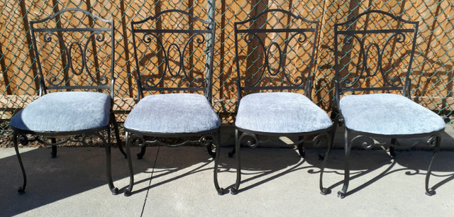 Dining Set , Wrougt Iron Glass Round Table & 4 Light Blue Chairs in Dining Tables & Sets in City of Toronto